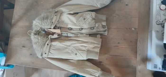 Blouson beige clair - photo numéro 3
