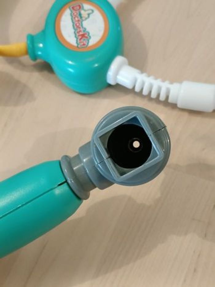 Mallette de docteur - photo numéro 4