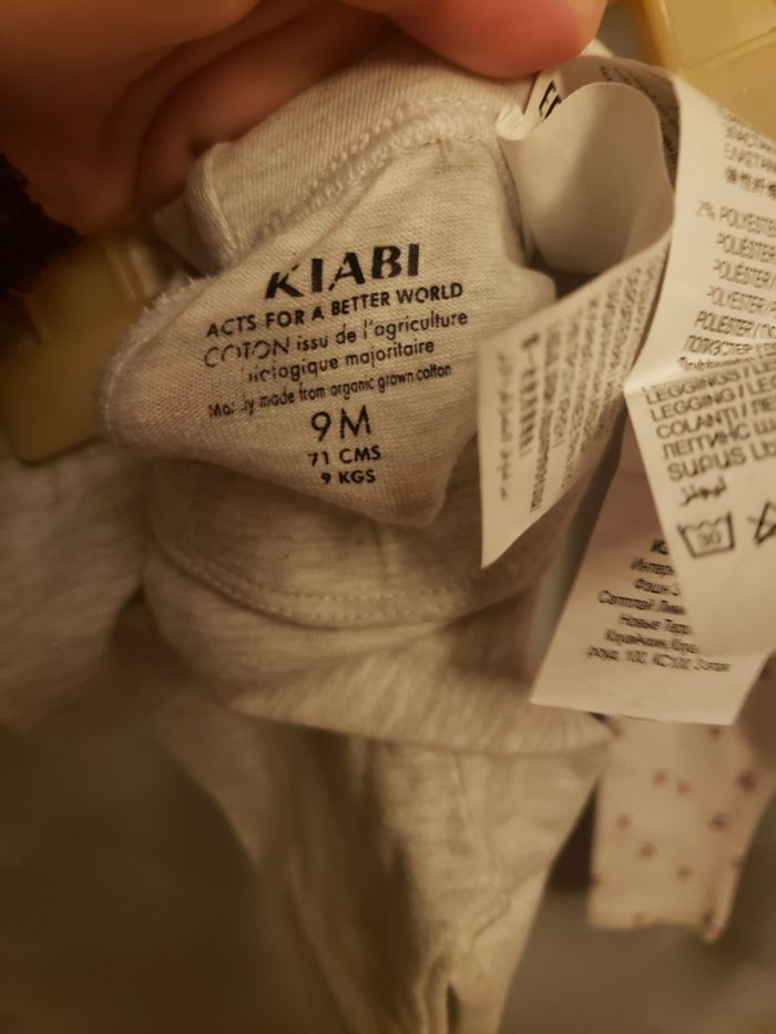 Legging 🎀 Kiabi 9 mois 1€ - photo numéro 4