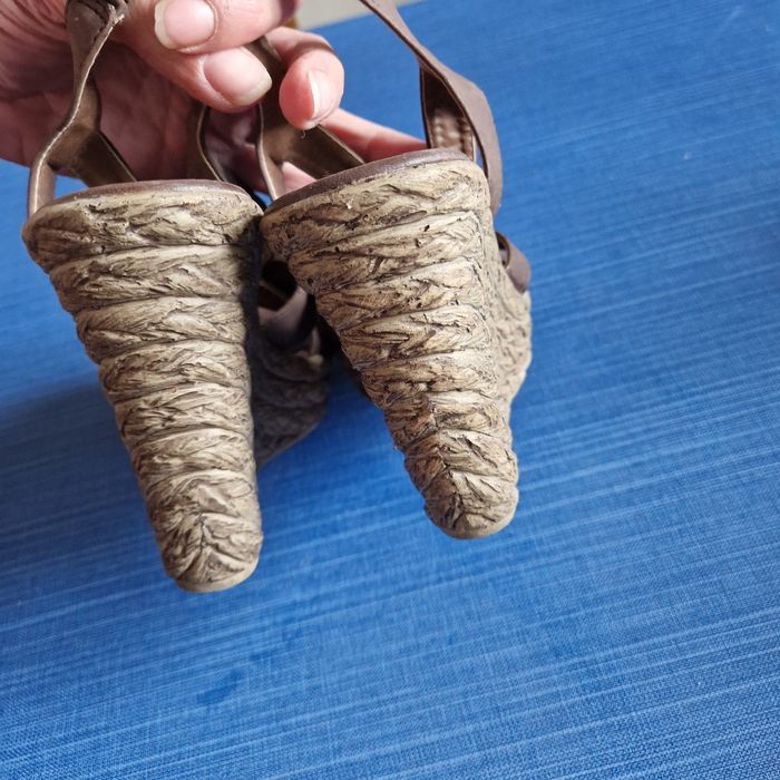 T39 Sandales à talon - photo numéro 4