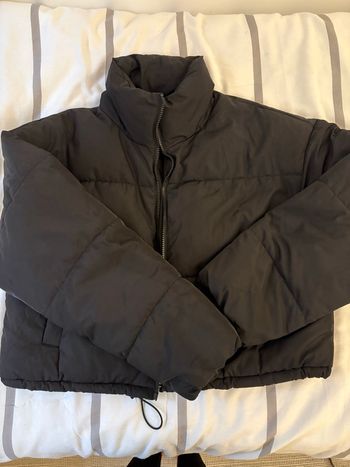 une doudoune noir basique