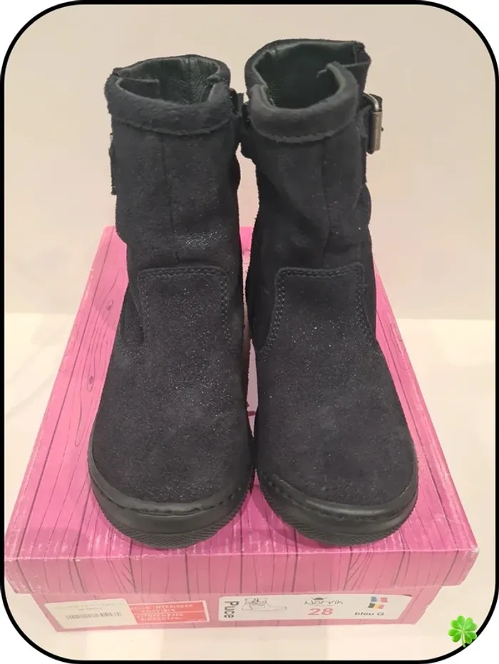 Chaussures Norvik taille 28 - photo numéro 2