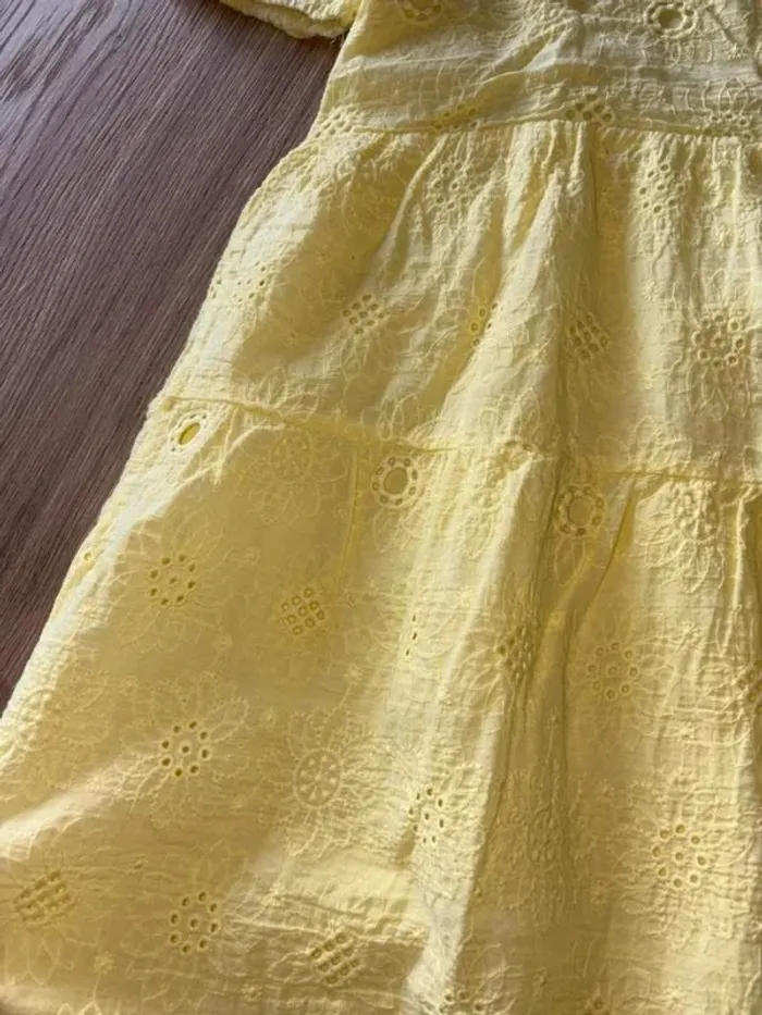 Robe loevia jaune broderie - photo numéro 4