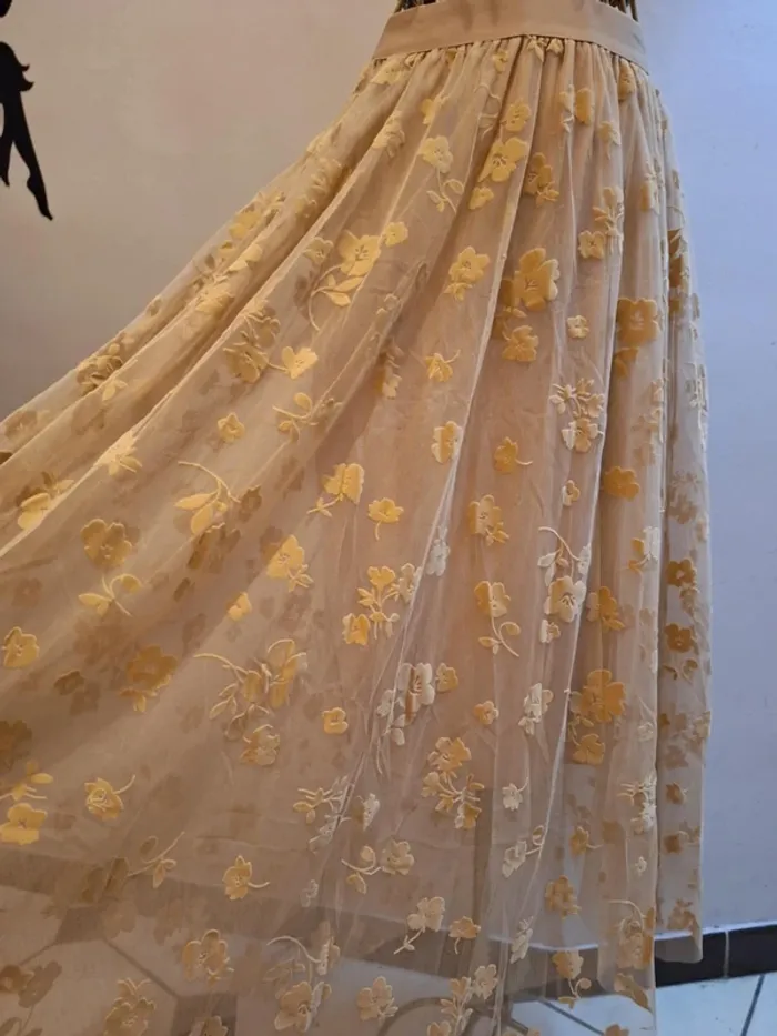 Jupe longue beige fleurie - photo numéro 2