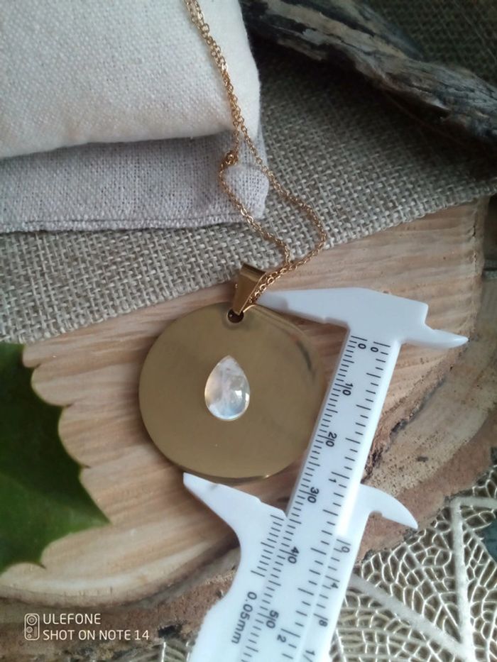 Collier à offrir à sa fille avec pierre de lune - photo numéro 3