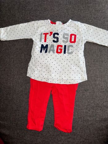 Ensemble pantalon t shirt manches longues