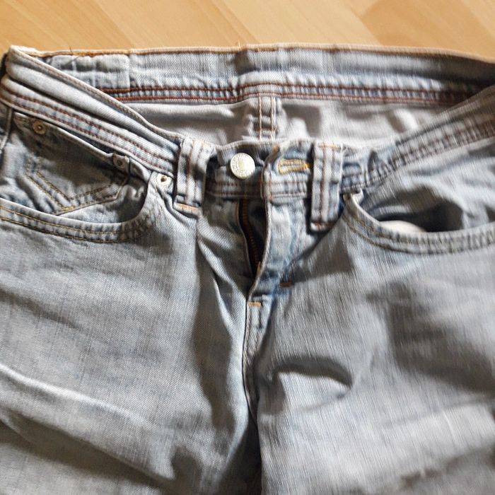 Jean levis 529 - photo numéro 3