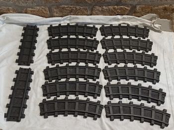 Lot de rails 12 courbes et 2 droits playmobil