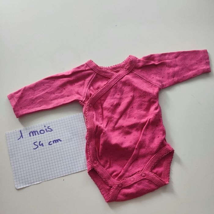 Lot pyjamas et bodies 1 mois - photo numéro 6
