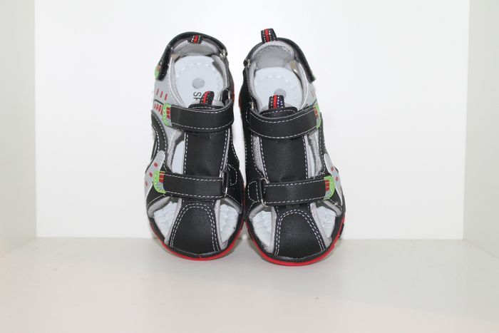 sandales nus pieds rouge noir gris 28 - photo numéro 4