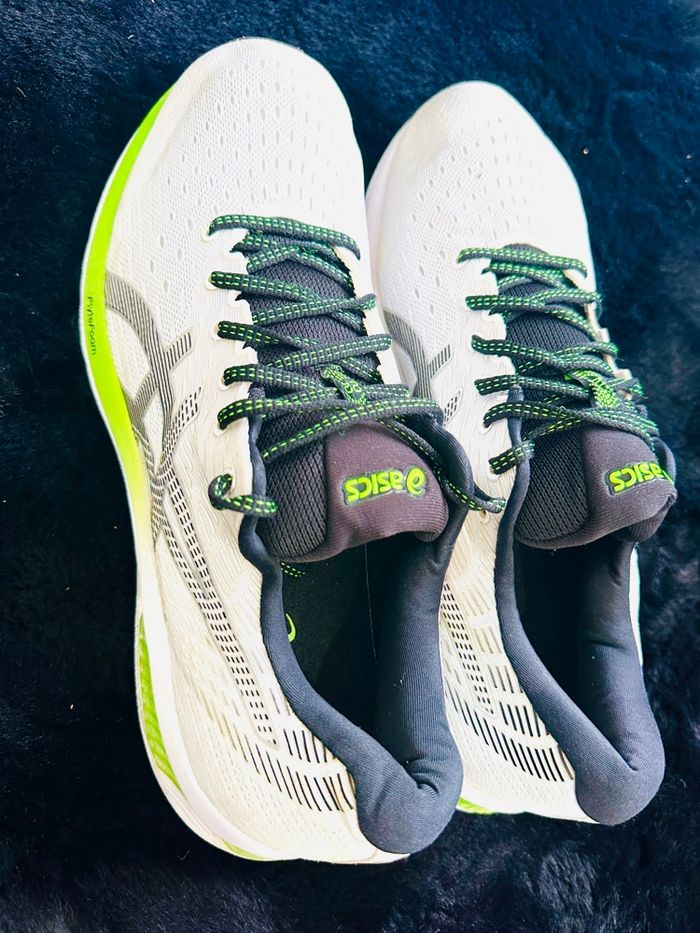 asics - photo numéro 3