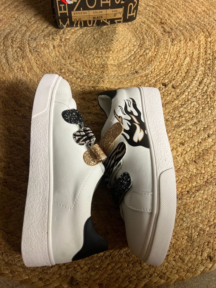 Baskets femme CL11 taille 37 blanches à scratchs - photo numéro 3