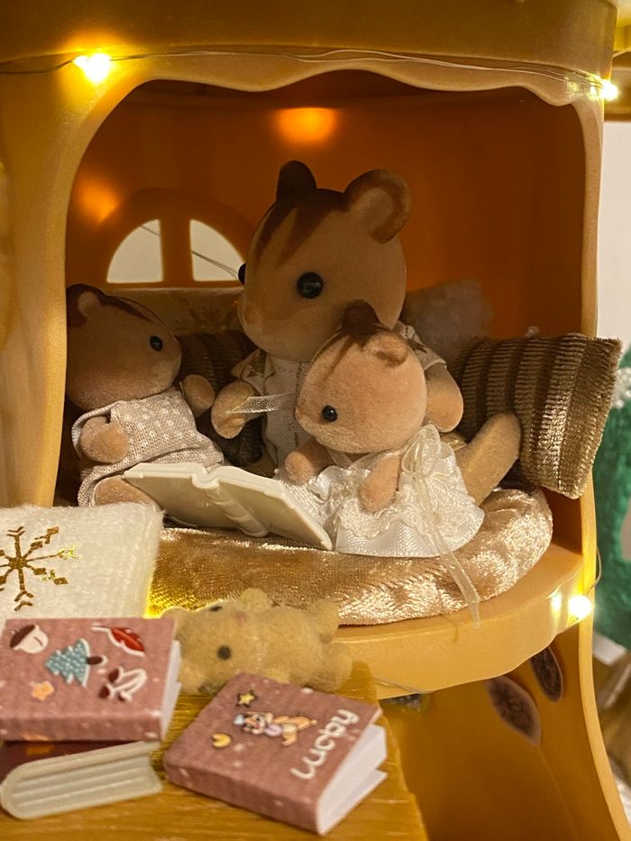 Chalet cabane, maison arbre Sylvanian, familier, écureuil Noël - photo numéro 9