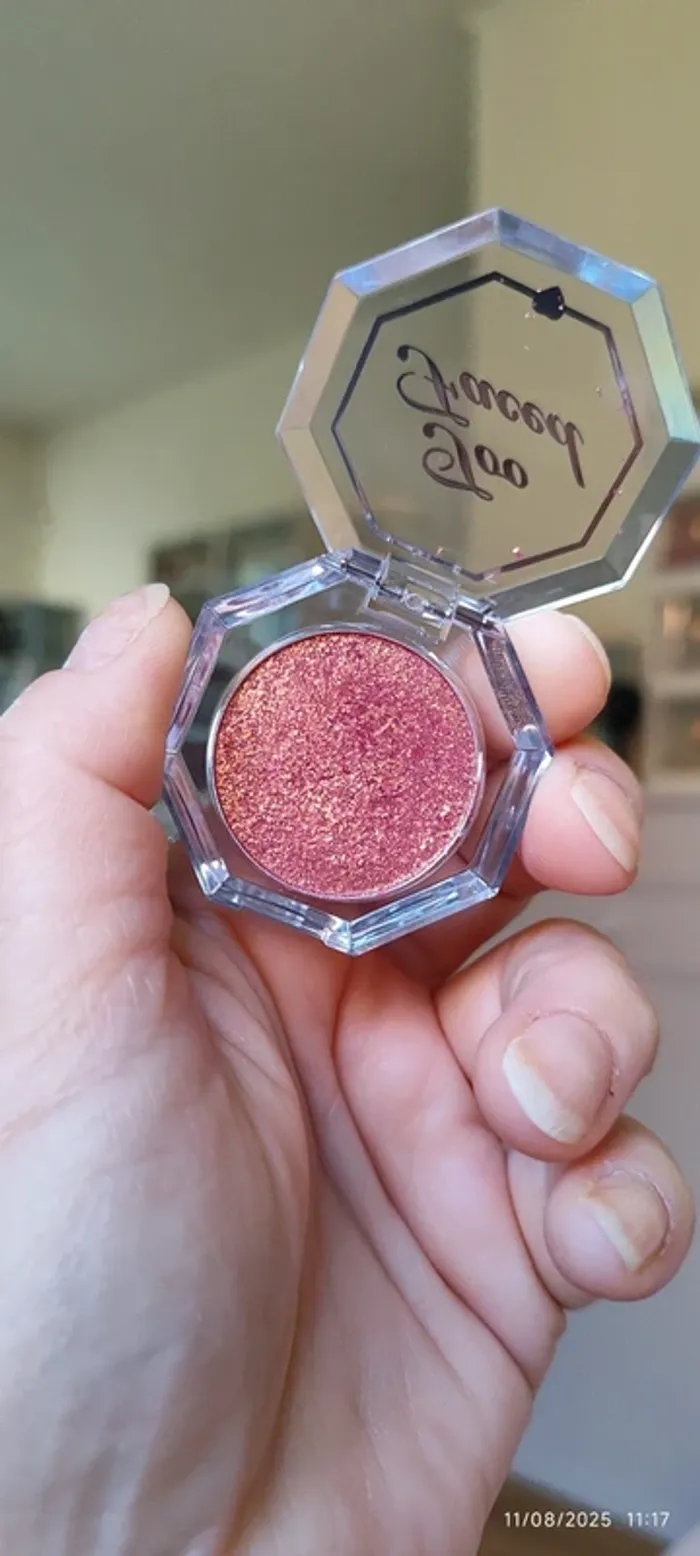 Too faced Disco Crush Multi Use Eye & Face Sparkle shade Mystic Pink - photo numéro 4