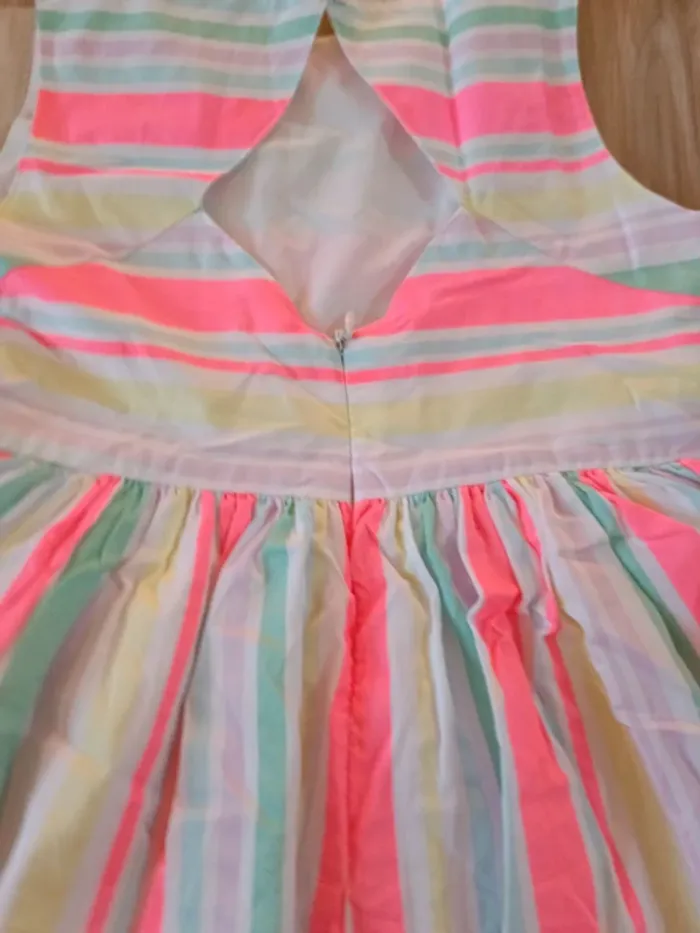 Robe courte manche courte Primark 6/7ans paris rayée robe d'été robe printemps - photo numéro 4
