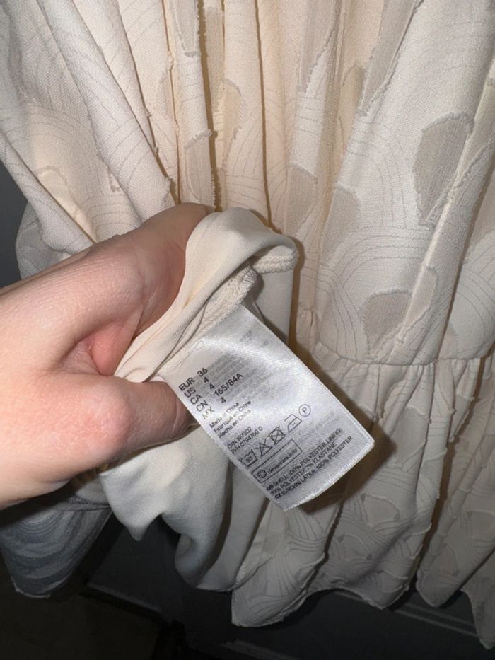 Robe H&M Taille 36 - photo numéro 6