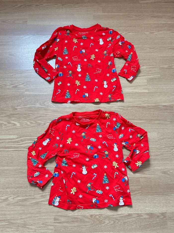 Lot de deux tshirts noel 4-5 ans