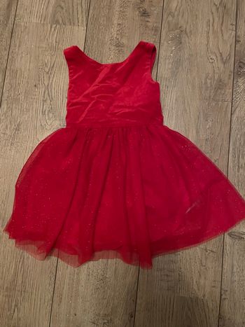 Robe rouge festive