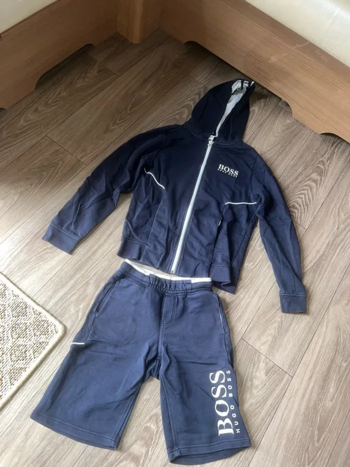 Ensemble short et veste de survêtement Boss garçon 10ans