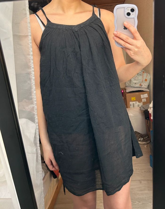 Robe noir - photo numéro 3