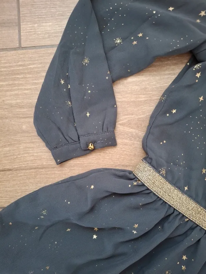 Robe Kiabi 6 ans très bon état - photo numéro 3