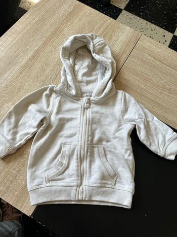 Gilet avec capuche