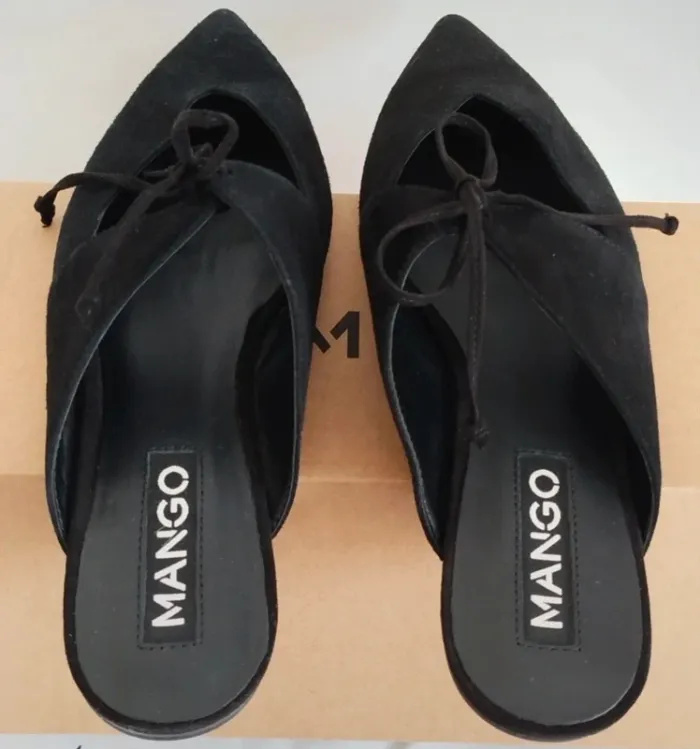 Sublime mules pointues noires en daim Mango taille 40 - photo numéro 3