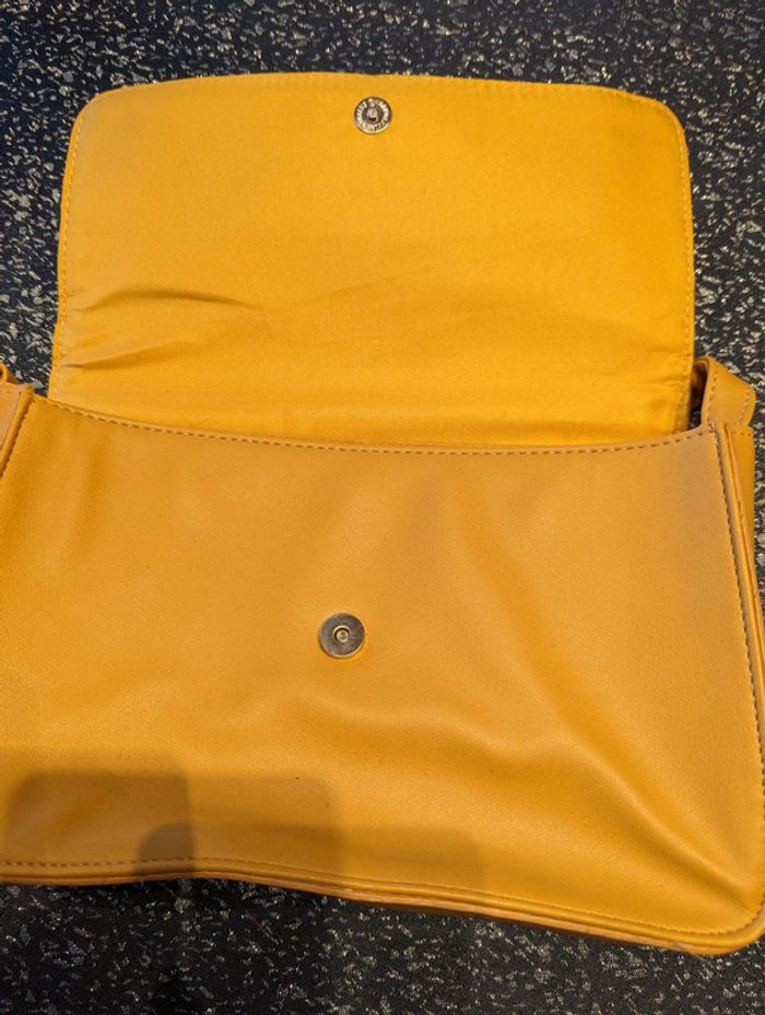 Petit sac avec chaîne - photo numéro 2