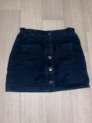 Très belle jupe pour petite fille
