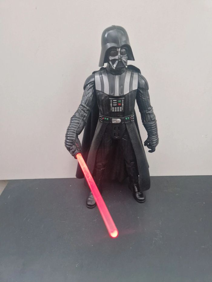Figurine hasbro dark vador électronique - photo numéro 2