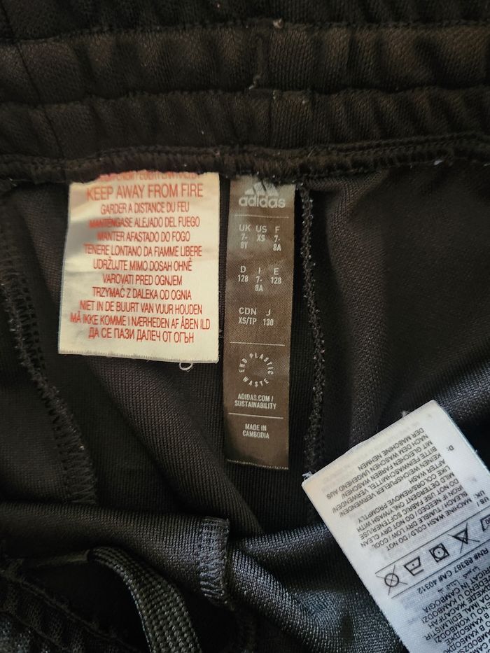 2 shorts garcon 6 ans en très bon état - photo numéro 5