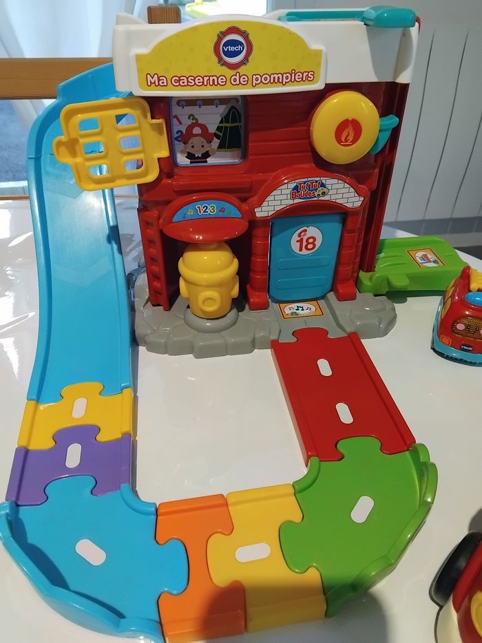 Ma caserne de pompier Vtech - photo numéro 2