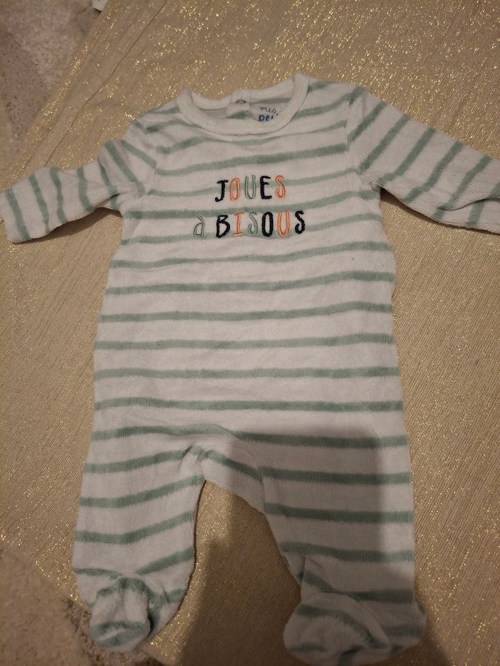 Lot vetement naissance jamais porté - photo numéro 10