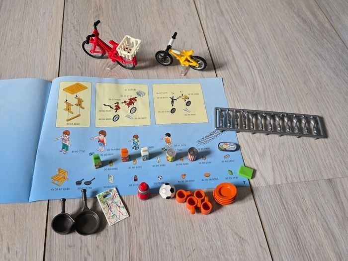 Grand camping-car familial Playmobil - photo numéro 8