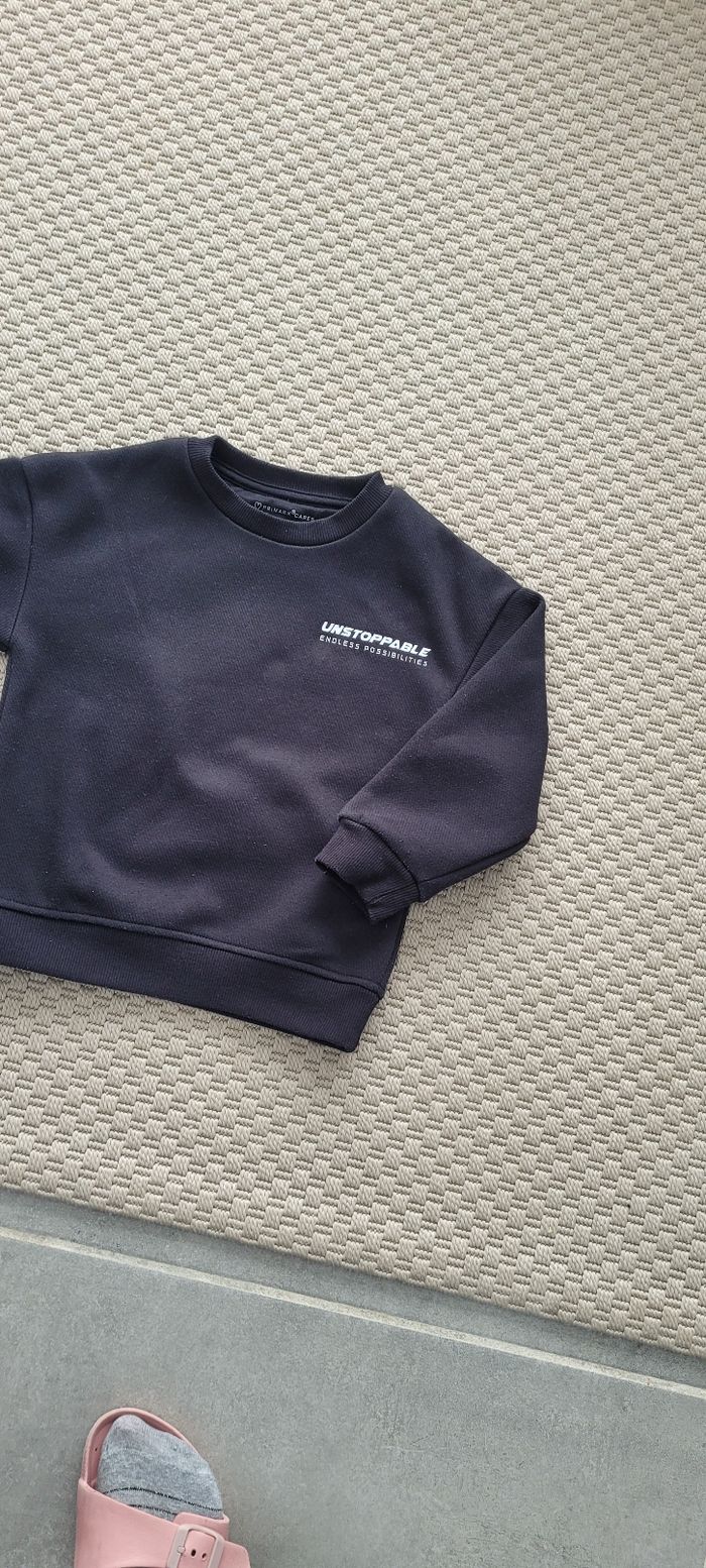 Sweat-shirt taille 5/6 ans - photo numéro 2