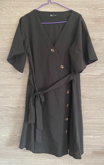 Robe cache cœur noire