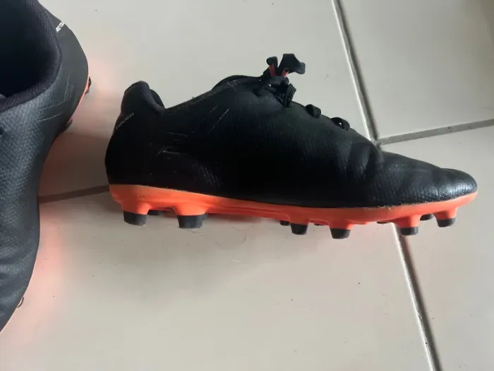 Chaussures à crampons - photo numéro 3