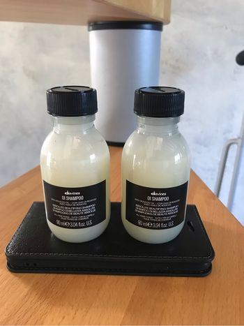 Davines OI Shampoo x 2
