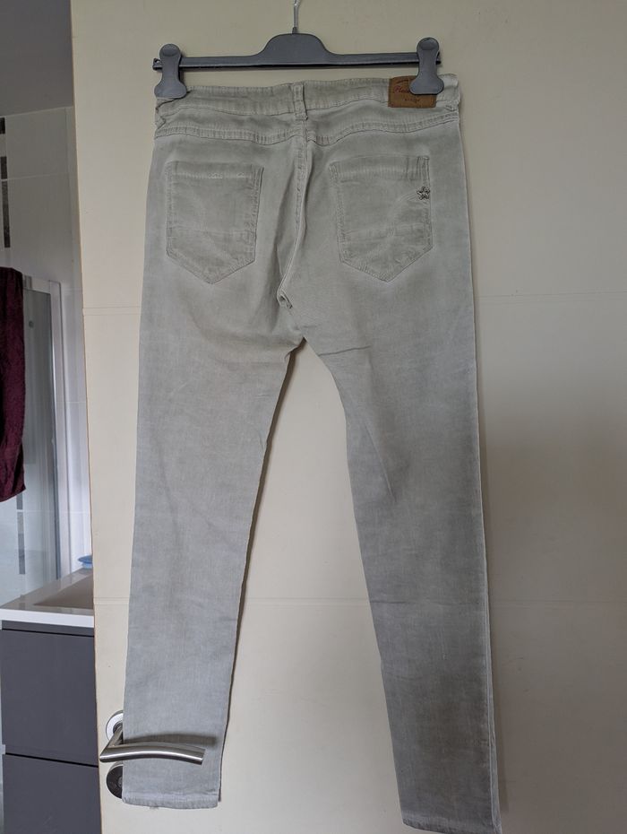 Pantalon "place du jour" - photo numéro 5