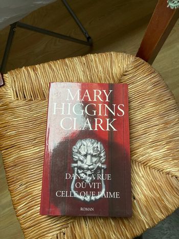 Dans la rue où vit celle que j aime