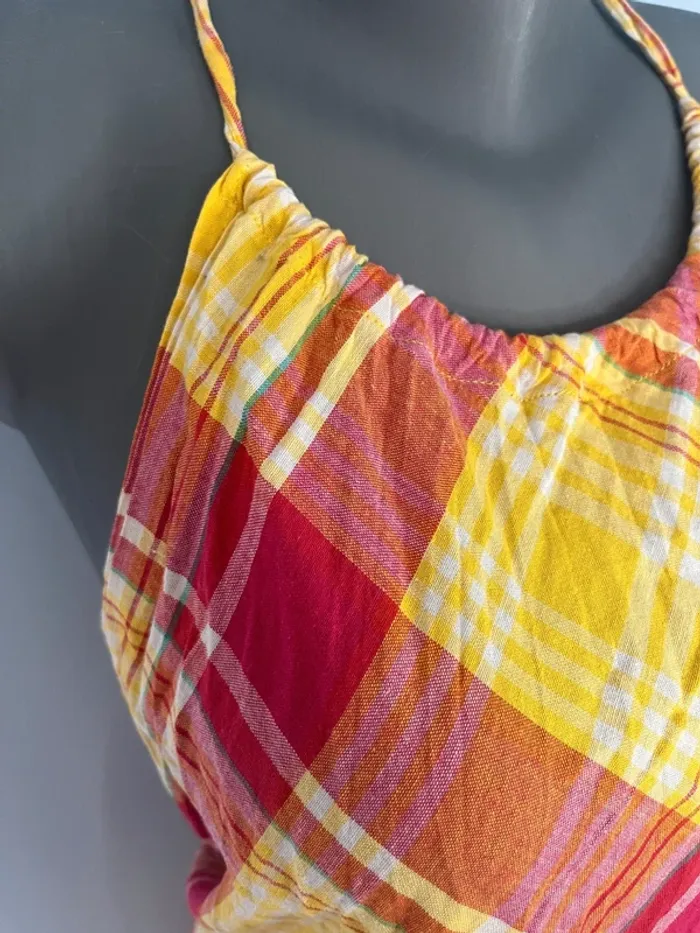 đ Robe sans manches Les Jours Bleus Ă nouer â Taille M, motif carreaux jaune & rouge/rosĂ©, dos nu - photo numĂ©ro 2
