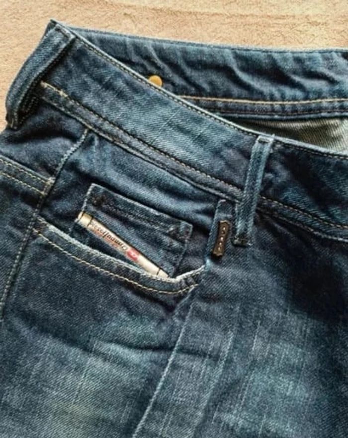 Jeans taille basse slim Diesel (taille 38) - photo numéro 2