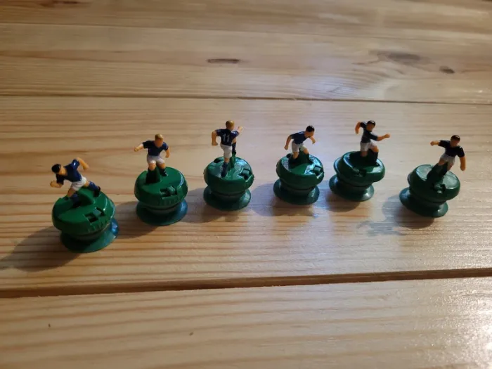 6 Joueurs Subbuteo - photo numéro 3