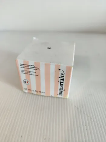 Creme hydratante pour peaux heureuses imparfaite 50mL, à utiliser9 mois après ouverture  valeur 14€