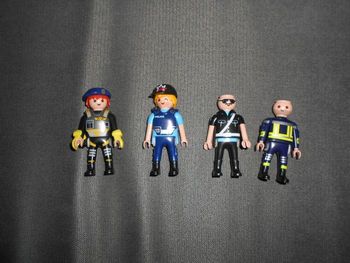 Lot de personnages (Playmobil)