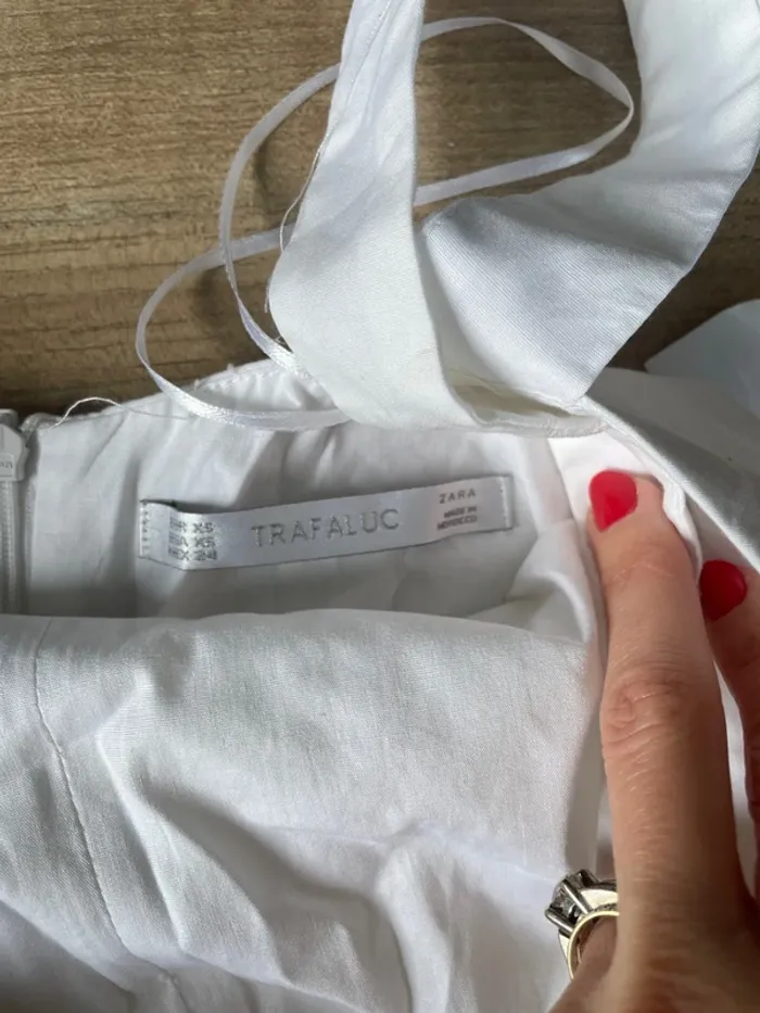 Robe neuve Zara XS - photo numéro 3