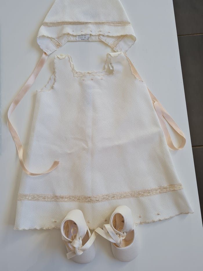 Superbe tenue de baptême crême - photo numéro 1