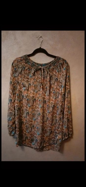 Très jolie tunique femme taille 42.