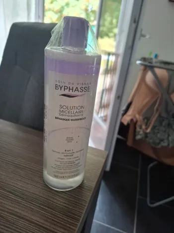 Solution démaquillant micellaire
