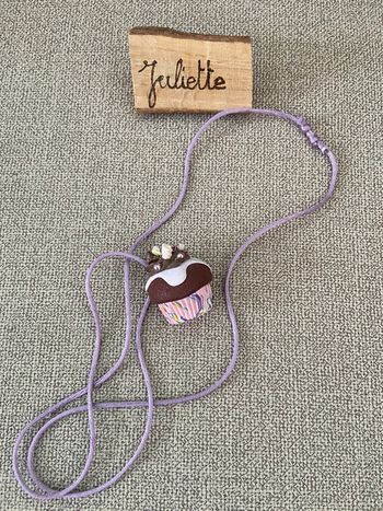 Collier Long Sautoir Pendentif Gâteau en Pâte Fimo